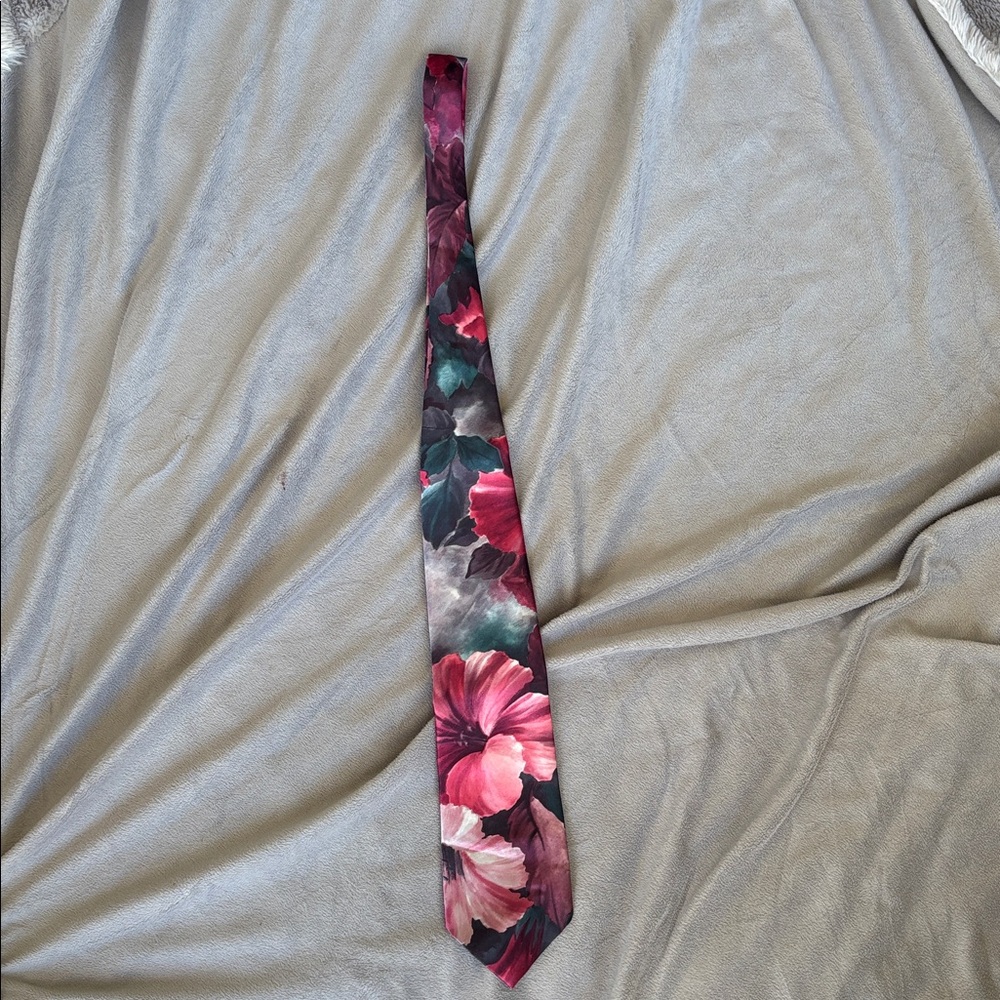 Wembley Burgundy and Pink Floral Tie